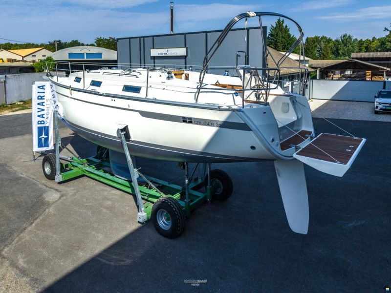 Bavaria CRUISER 32 - 2011