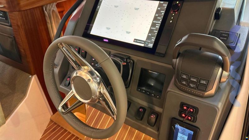 Nimbus 305 COUPE