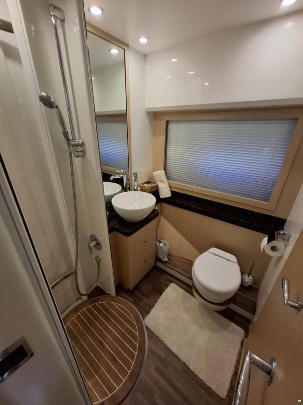 Princess 62