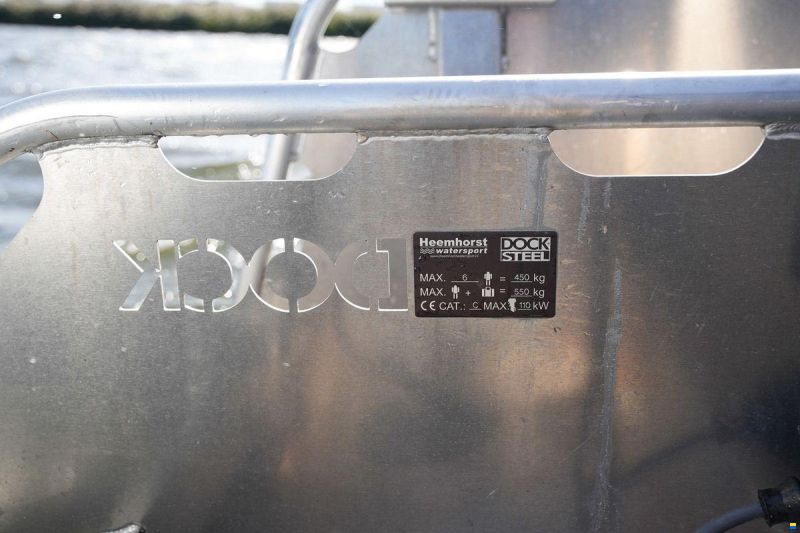 Dock Steel 650