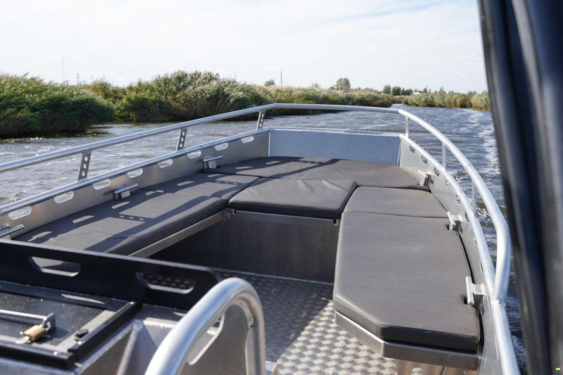Dock Steel 650