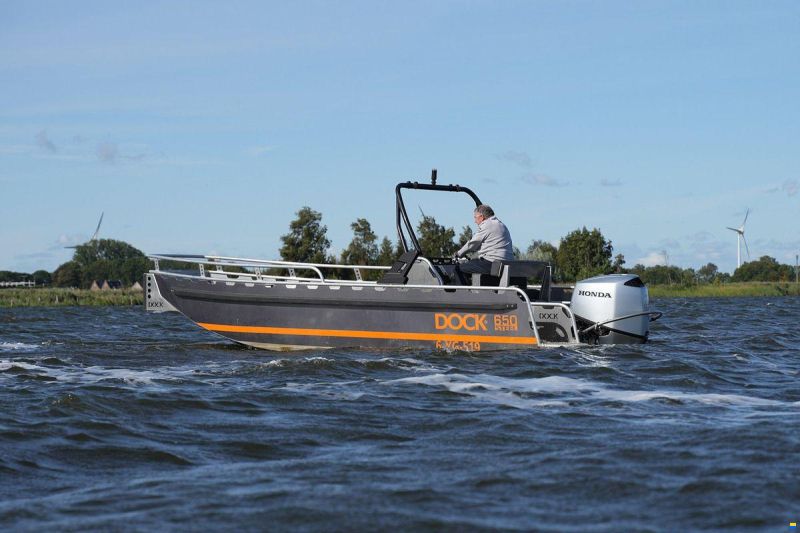 Dock Steel 650