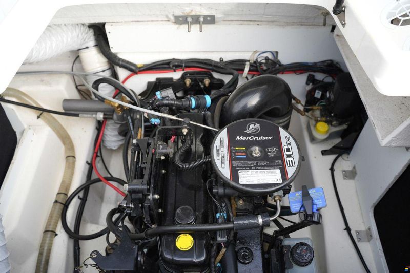 Sea Ray 19 SPX