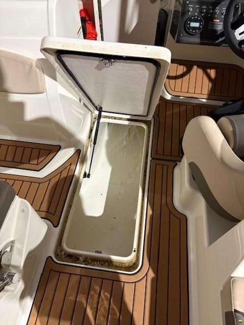 Bayliner VR6