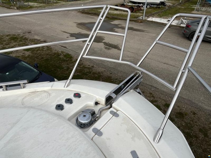 Azimut 43 Fly