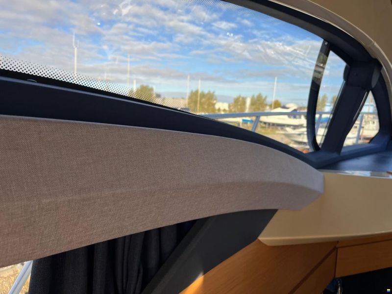 Azimut 43 Fly