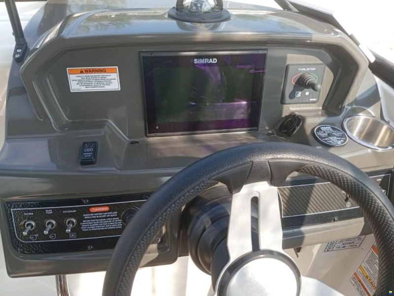 Bayliner VR6 Cuddy