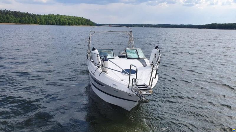 Four Winns V275