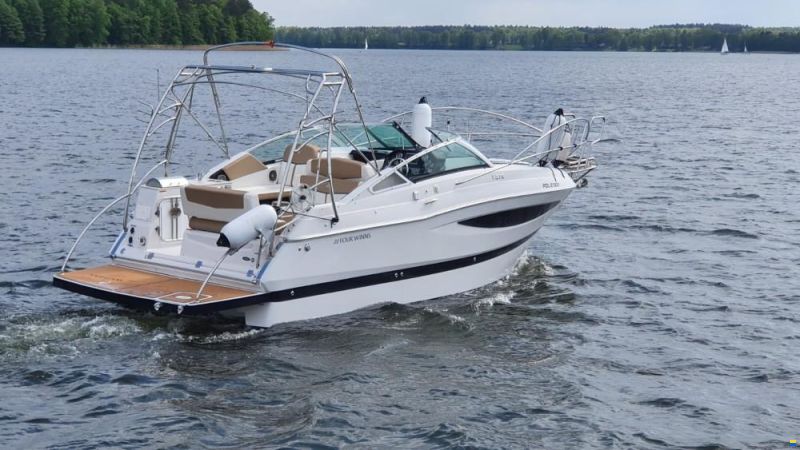 Four Winns V275