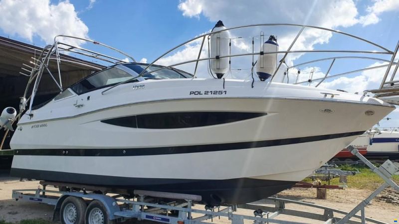 Four Winns V275