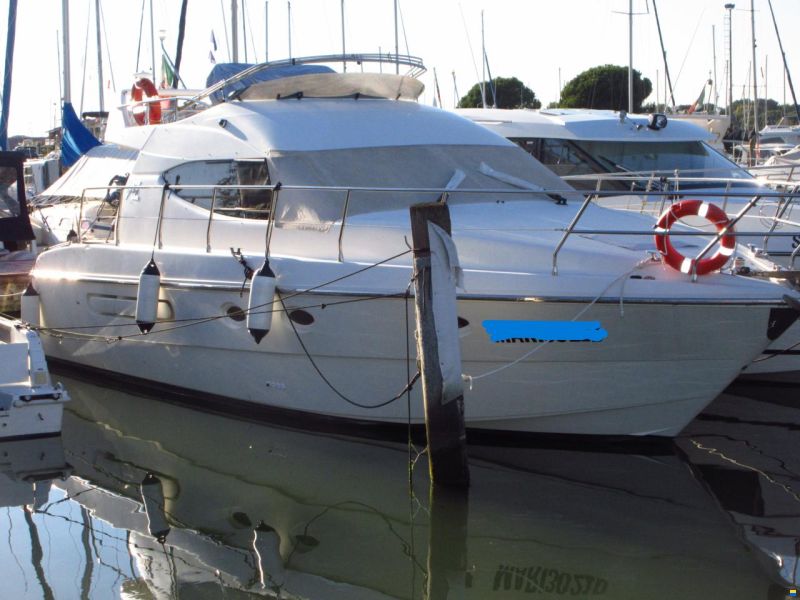 Azimut 36 Fly