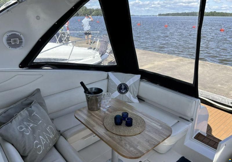 Regal Boats Regal 3260 Commodore