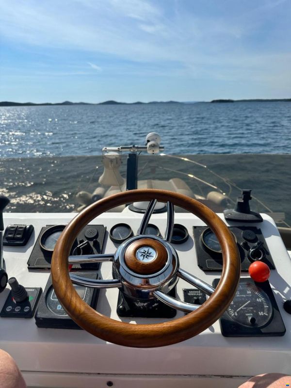 Fairline Corniche 31 Flybridge