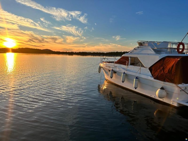 Fairline Corniche 31 Flybridge