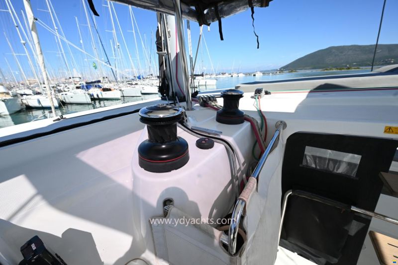 Lagoon 42