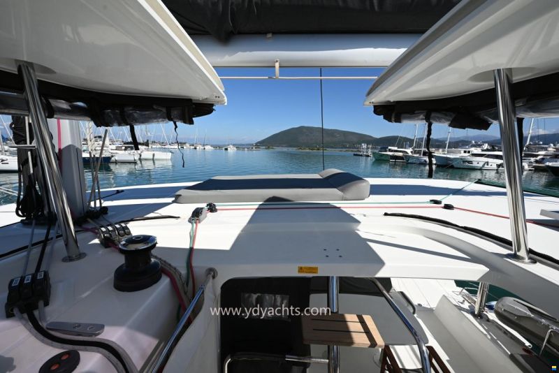 Lagoon 42