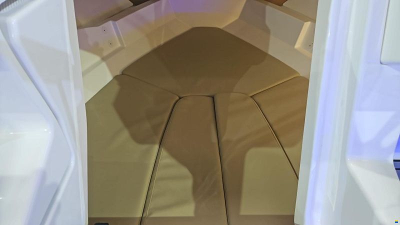 Sea Ray Sun Sport 230