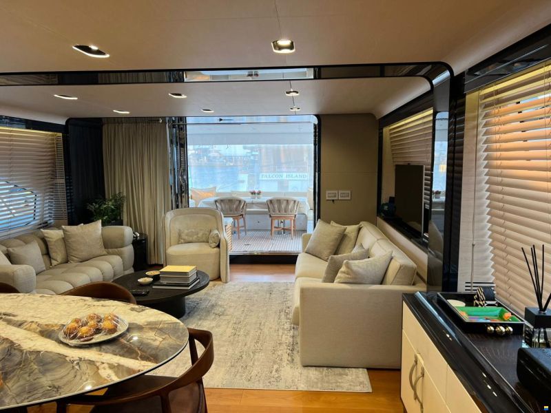 Azimut 80