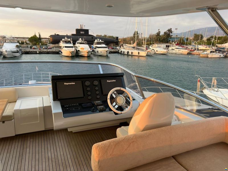 Azimut 80