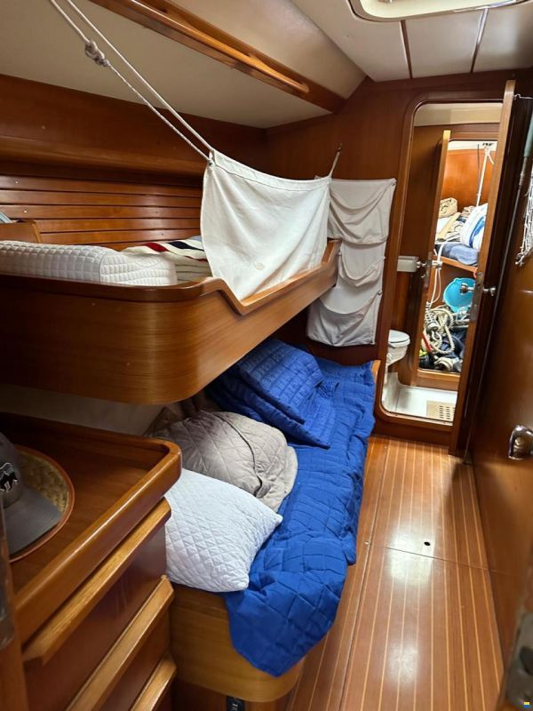 Grand Soleil 52