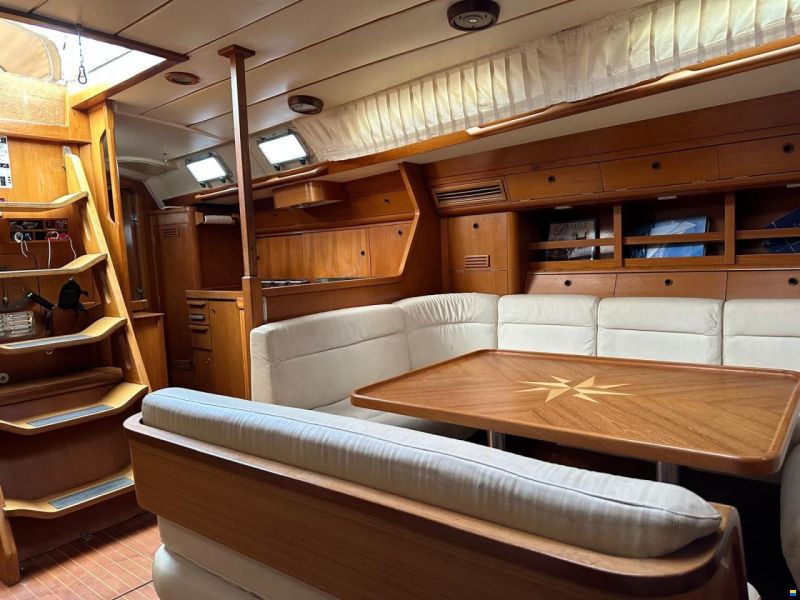 Grand Soleil 52