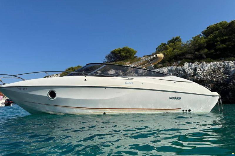 Sessa S26