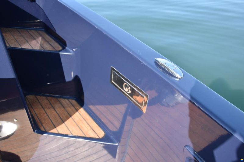 Ganz Boats Ovation 6.8