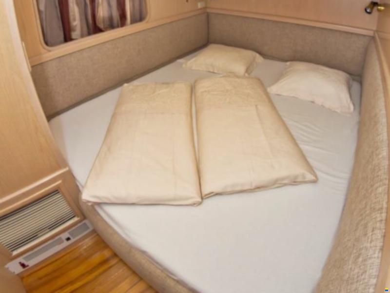 Johnson Yachts Johnson 56