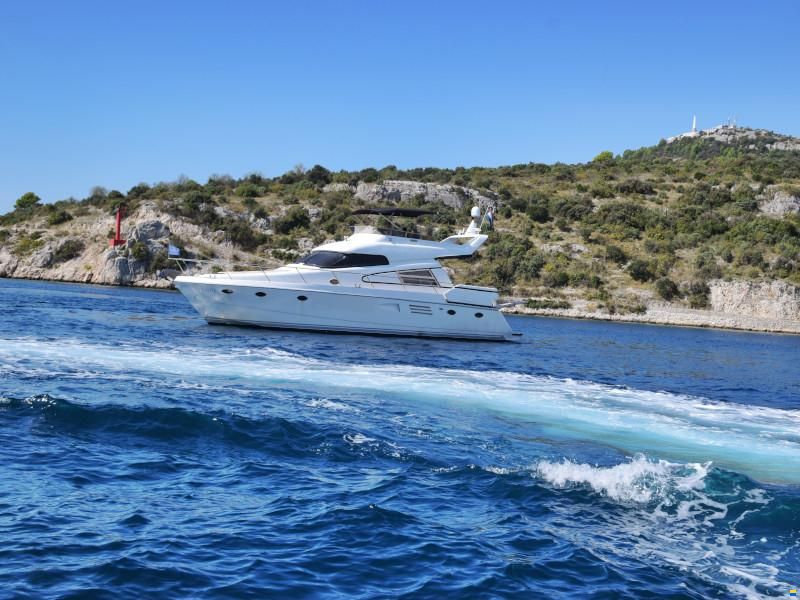 Johnson Yachts Johnson 56