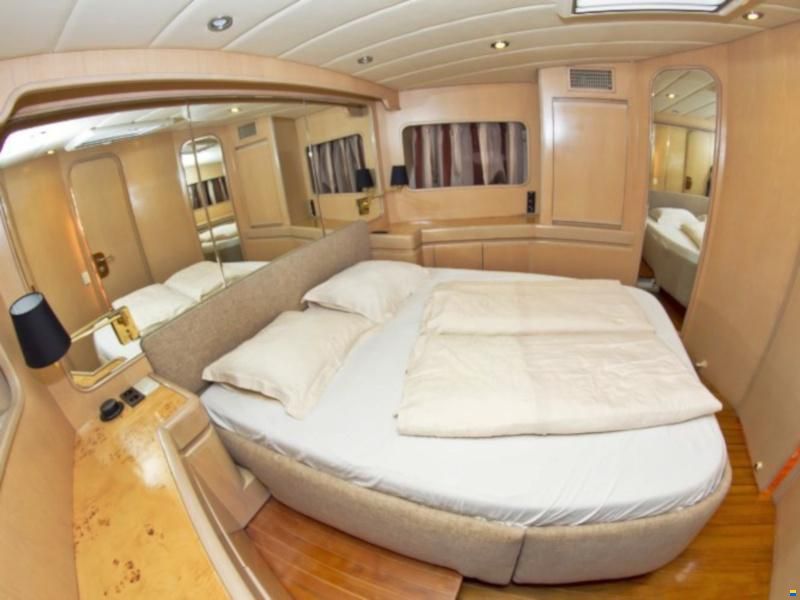 Johnson Yachts Johnson 56