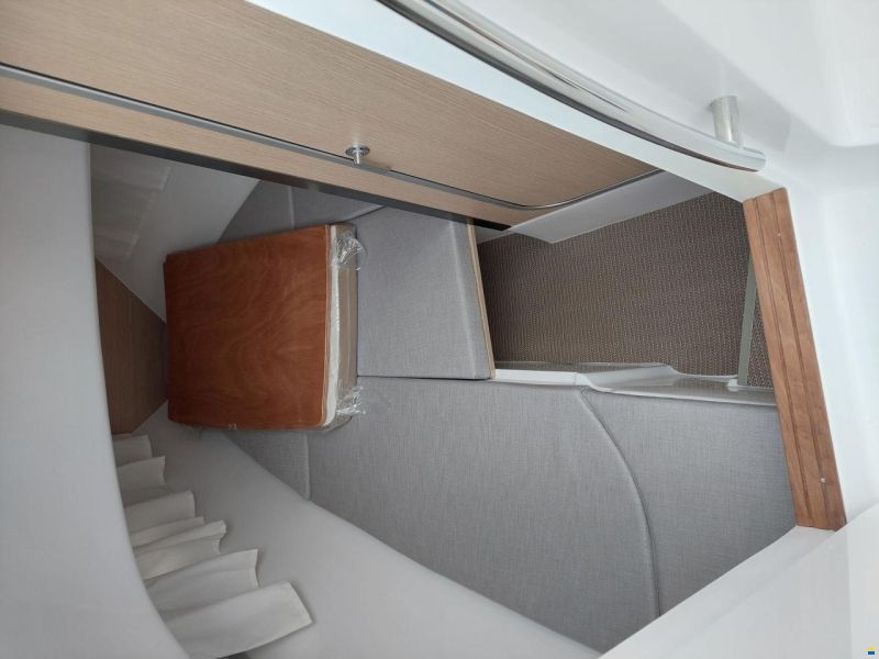 Marinello 650 Cabin