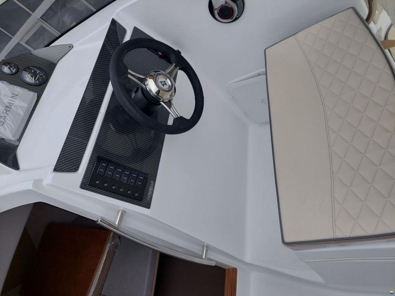 Marinello 650 Cabin