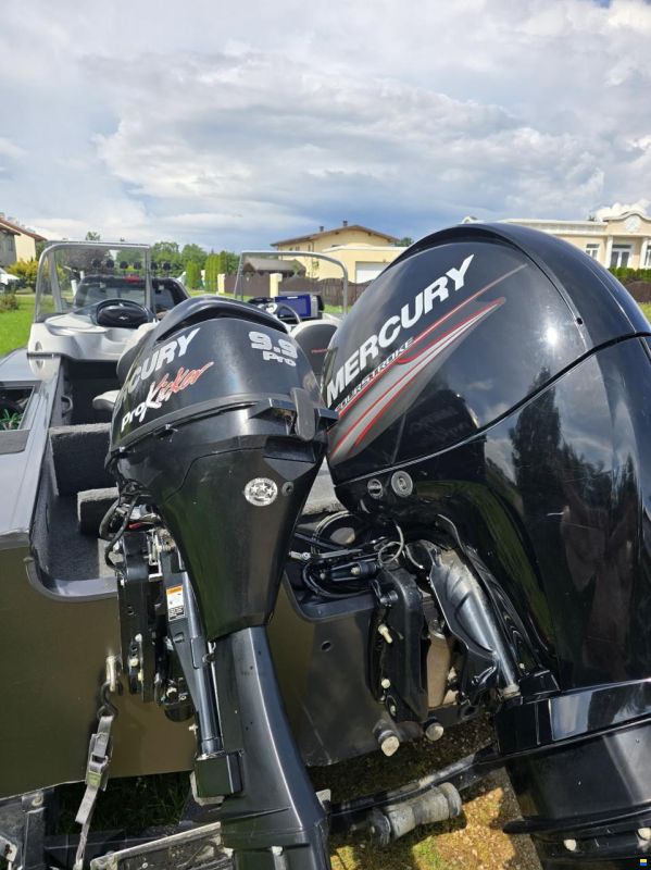 Tracker Marine Tracker Targa V18