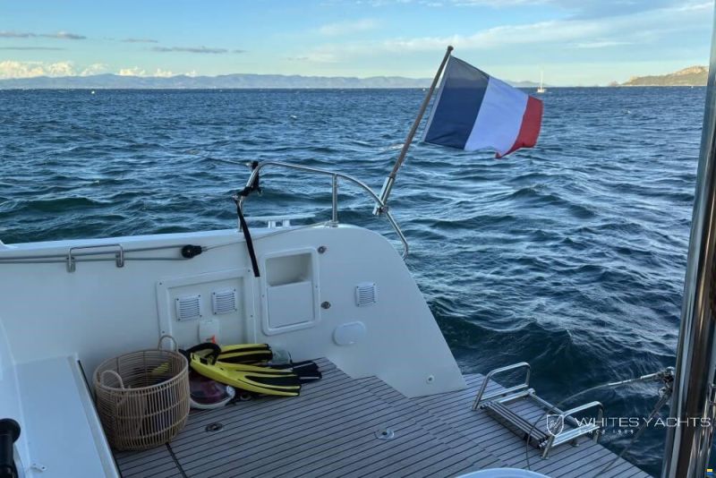 Lagoon 42