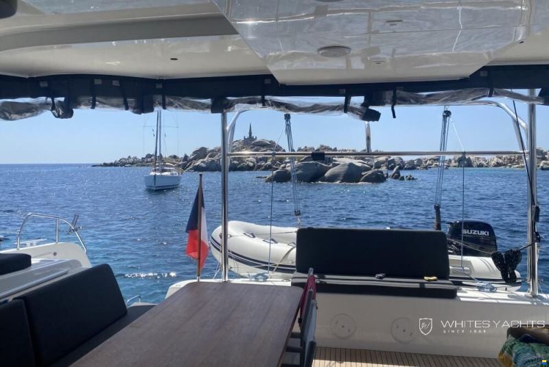 Lagoon 42