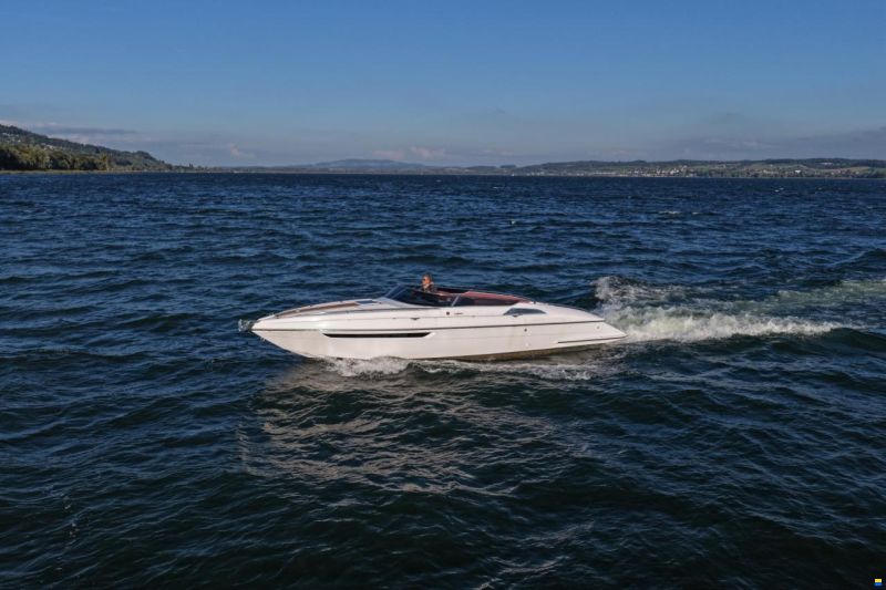 A. Mostes Offshore 31 EVO