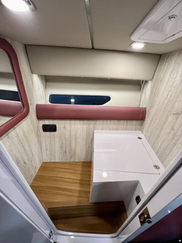 A. Mostes Offshore 31 EVO