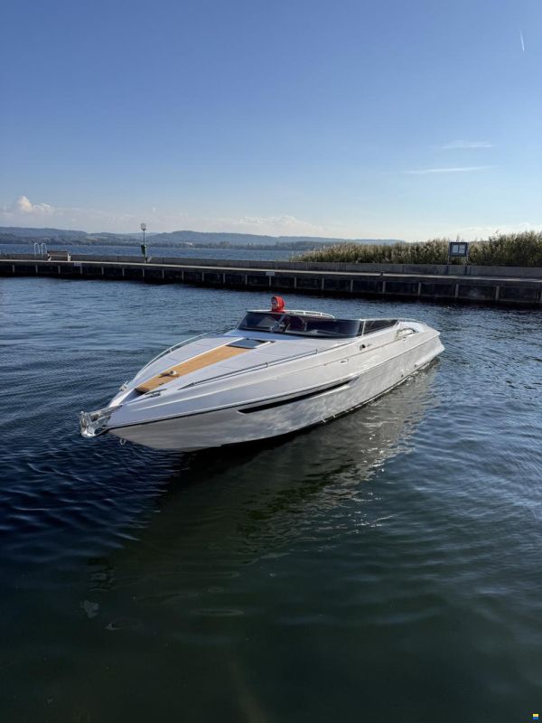 A. Mostes Offshore 31 EVO