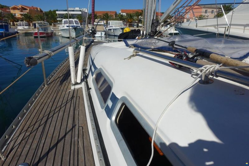 Elan 333 2 Cabins