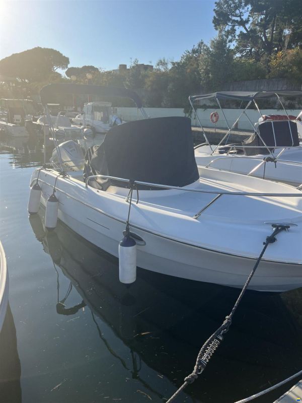 Sessa Key Largo 22'