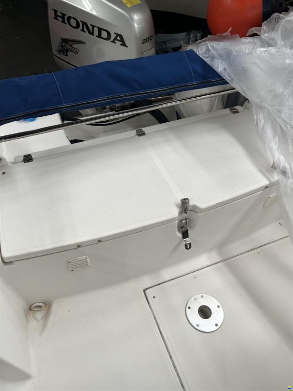 Sessa Key Largo 22'