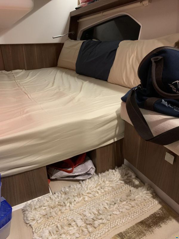Sealine C330