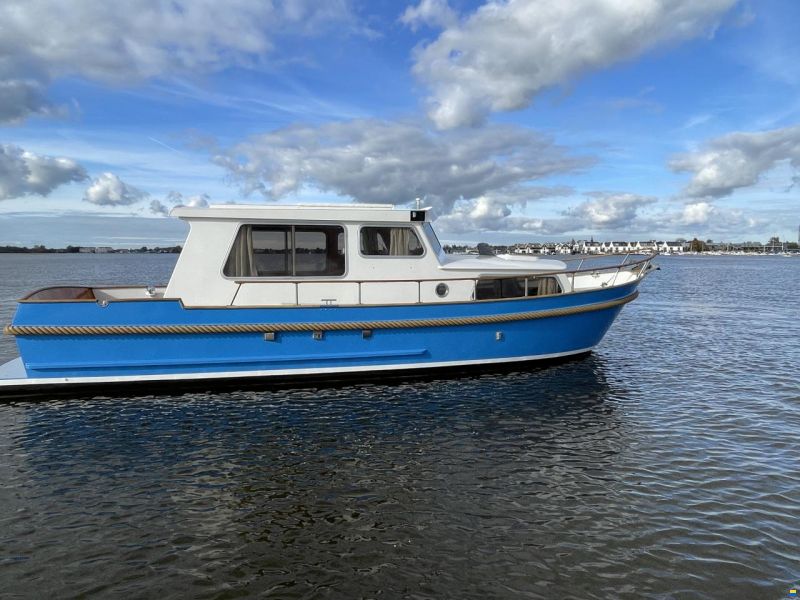 Crown Cruiser 970 OK