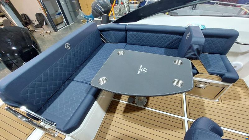 Parker 630 Bowrider