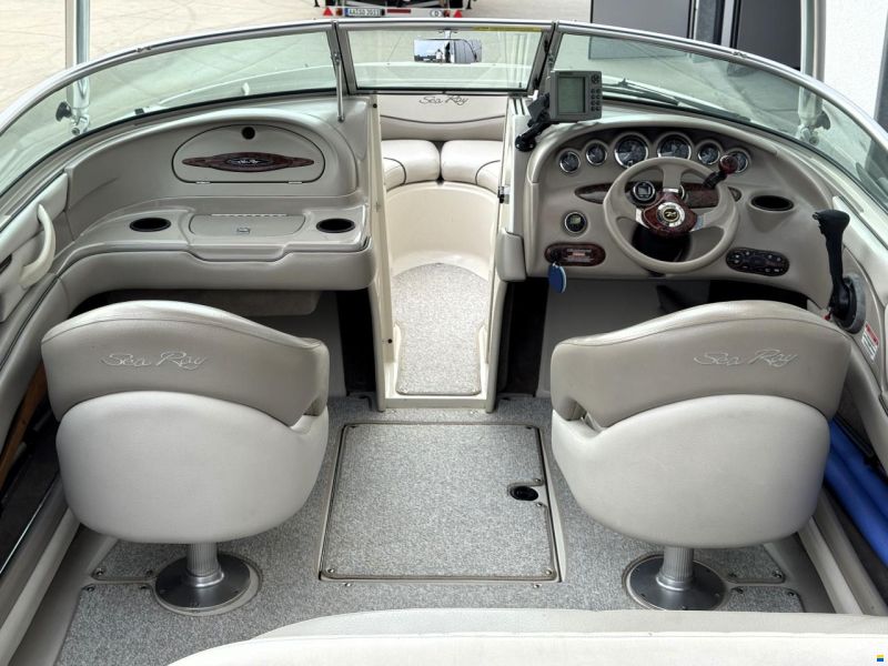 Sea Ray 200 select