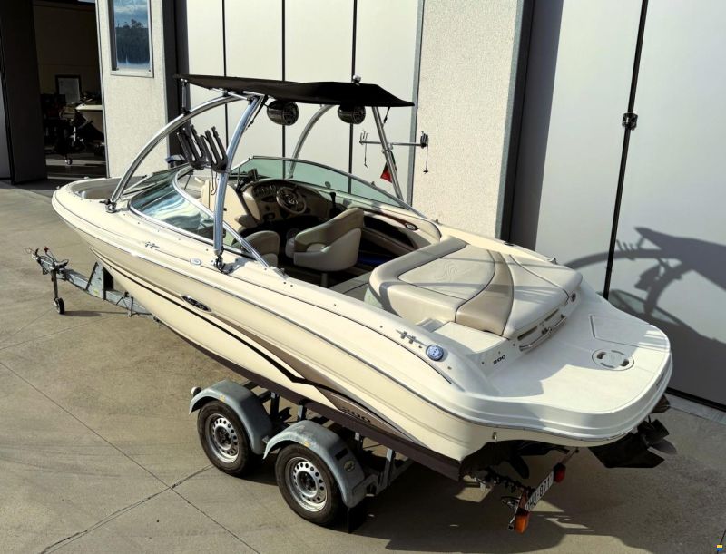 Sea Ray 200 select
