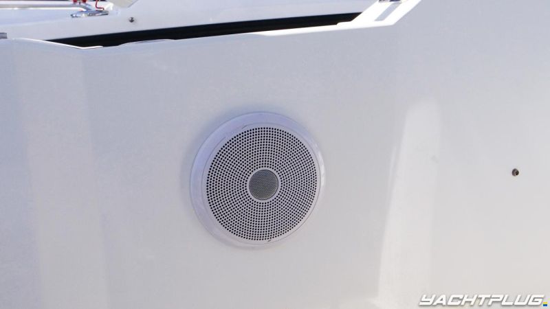 Quarken 27 T-Top