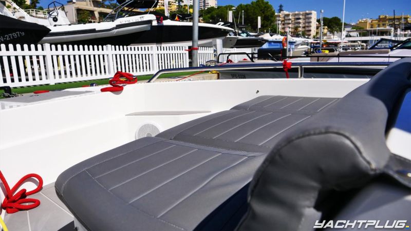Quarken 27 T-Top