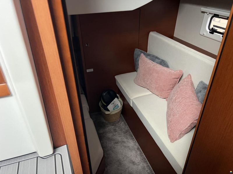Jeanneau Leader 33