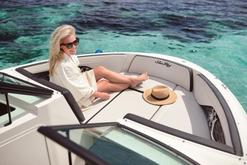 Sea Ray SPX 210 Europe